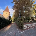 Hello - Aprtman Se Zahradou